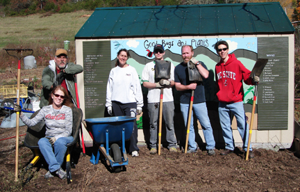 Photo of  Students and staff members from Southwestern Community College’s Student Support Services program held their fall semester community service day