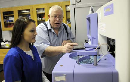 Photo of Dale Hall and Crystal Thomas