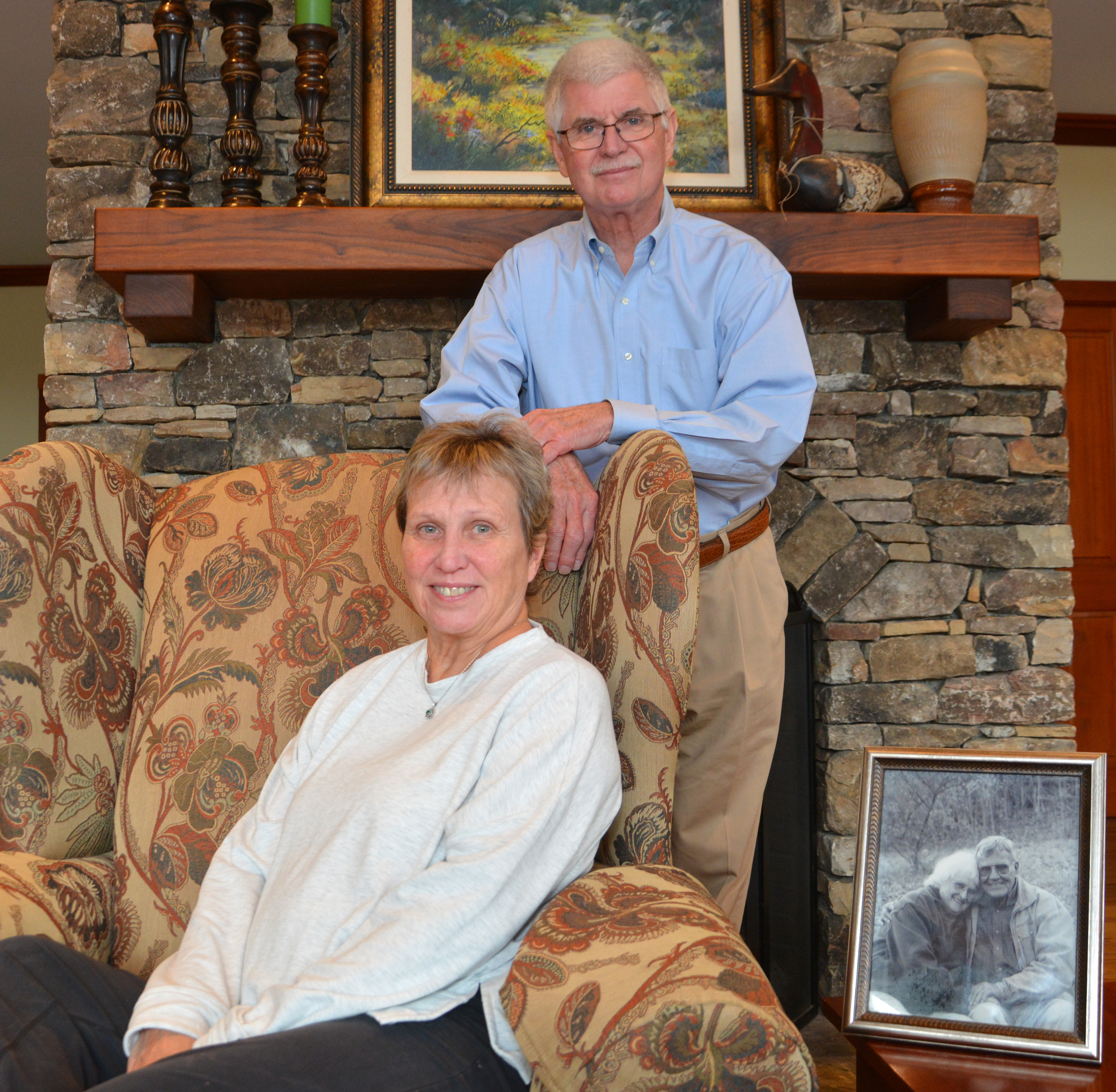 Drucilla and Dr. Barry Russell recently endowed a scholarship through the SCC Foundation in honor of Drucilla’s parents, Rita and Rogers Shelton, pictured at right.