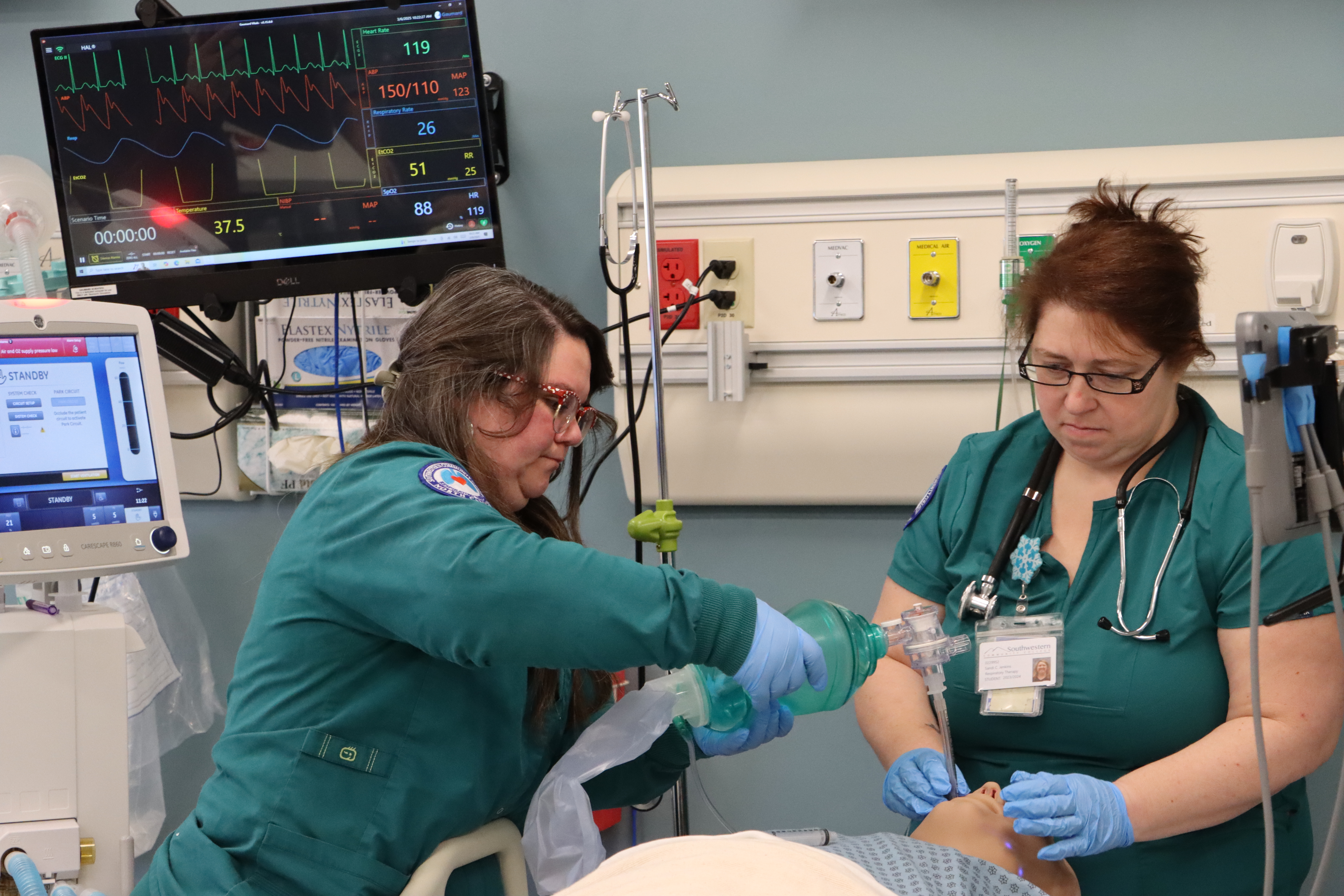 Respiratory students practice their skills in a lab at SCC's Jackson Campus.